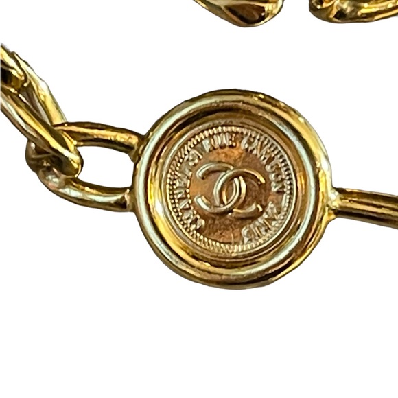Vintage 1993 (93A) Chanel Authentic Gold finish chain belt - Picture 9 of 16